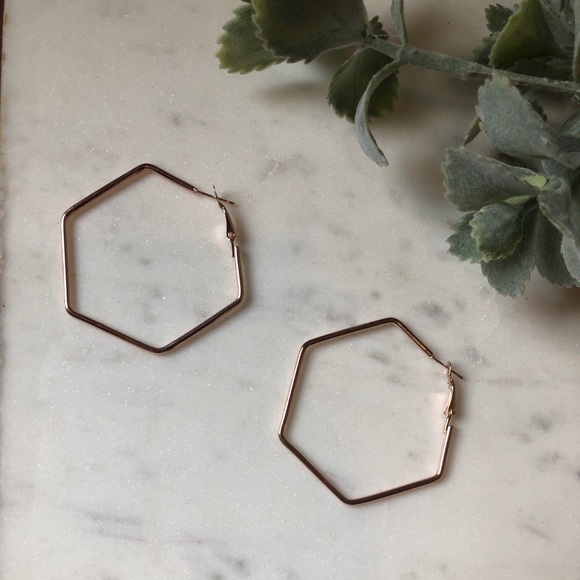 Jewelry - Geometric Rose Gold Hoop